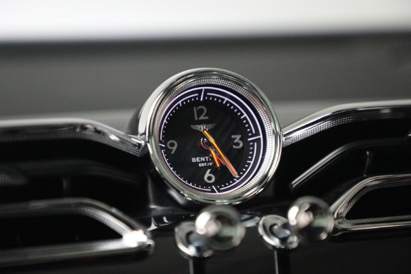 Used 2023 Bentley Bentayga Speed for sale $181,900 at Alfa Romeo of Greenwich in Greenwich CT 06830 25