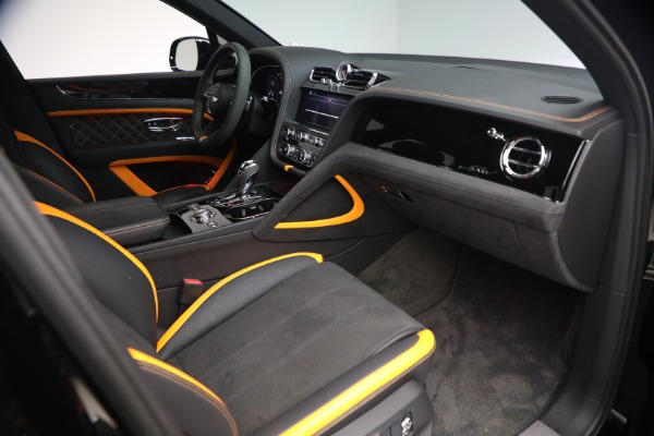 Used 2023 Bentley Bentayga Speed for sale $181,900 at Alfa Romeo of Greenwich in Greenwich CT 06830 26