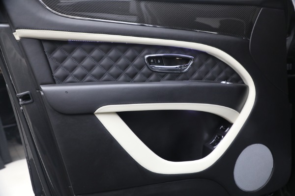 Used 2022 Bentley Bentayga Speed for sale $161,900 at Alfa Romeo of Greenwich in Greenwich CT 06830 14