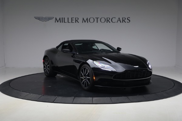 Used 2020 Aston Martin DB11 Volante for sale $121,900 at Alfa Romeo of Greenwich in Greenwich CT 06830 23