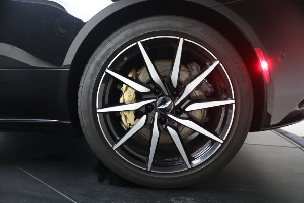 Used 2020 Aston Martin DB11 Volante for sale $121,900 at Alfa Romeo of Greenwich in Greenwich CT 06830 28