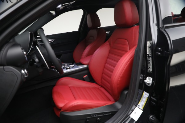 New 2026 Alfa Romeo Giulia VELOCE for sale $57,041 at Alfa Romeo of Greenwich in Greenwich CT 06830 14