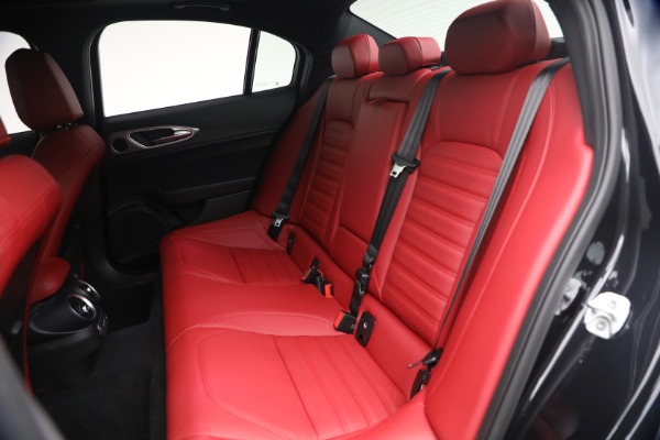 New 2026 Alfa Romeo Giulia VELOCE for sale $57,041 at Alfa Romeo of Greenwich in Greenwich CT 06830 17
