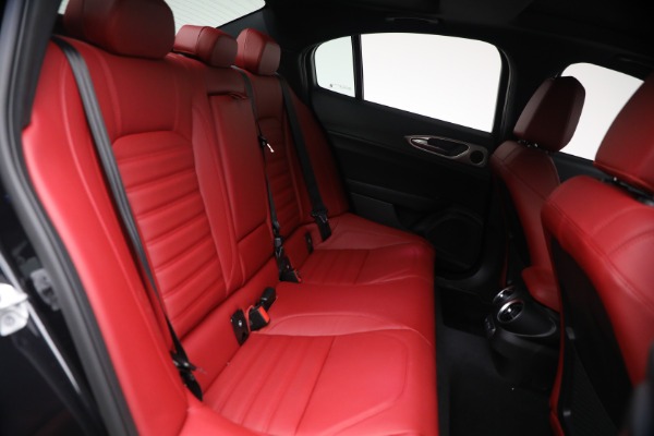 New 2026 Alfa Romeo Giulia VELOCE for sale $57,041 at Alfa Romeo of Greenwich in Greenwich CT 06830 21