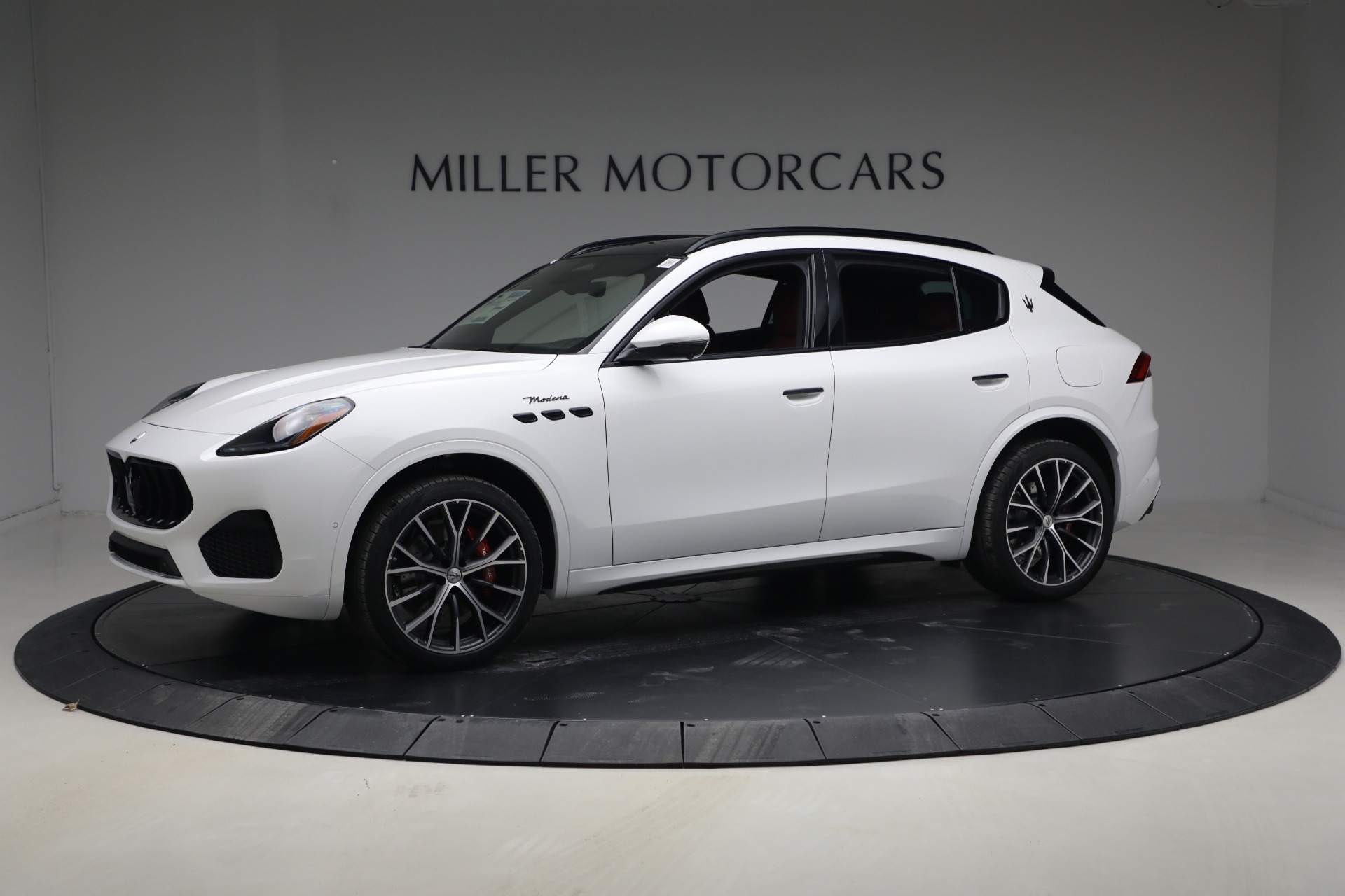 New 2026 Maserati Grecale Modena for sale $99,195 at Alfa Romeo of Greenwich in Greenwich CT 06830 1