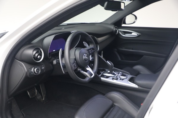 New 2026 Alfa Romeo Giulia for sale $43,000 at Alfa Romeo of Greenwich in Greenwich CT 06830 19