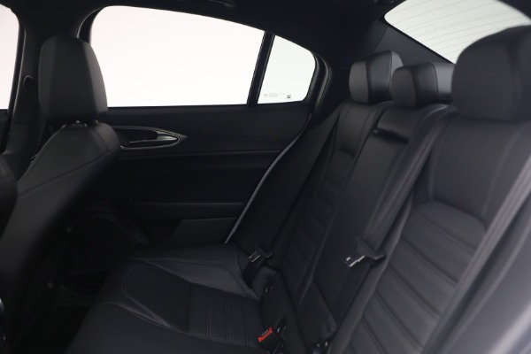 New 2026 Alfa Romeo Giulia for sale $43,000 at Alfa Romeo of Greenwich in Greenwich CT 06830 20