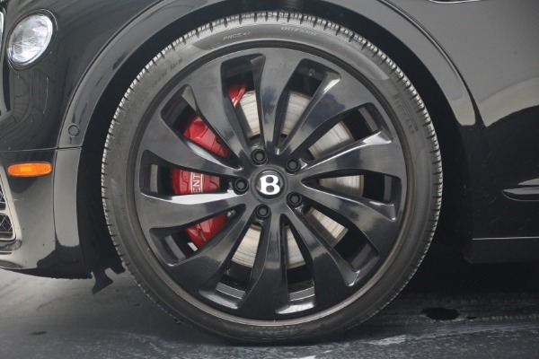 Used 2023 Bentley Flying Spur V8 for sale $143,900 at Alfa Romeo of Greenwich in Greenwich CT 06830 15