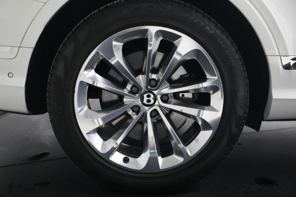 Used 2023 Bentley Bentayga V8 for sale Call for price at Alfa Romeo of Greenwich in Greenwich CT 06830 14