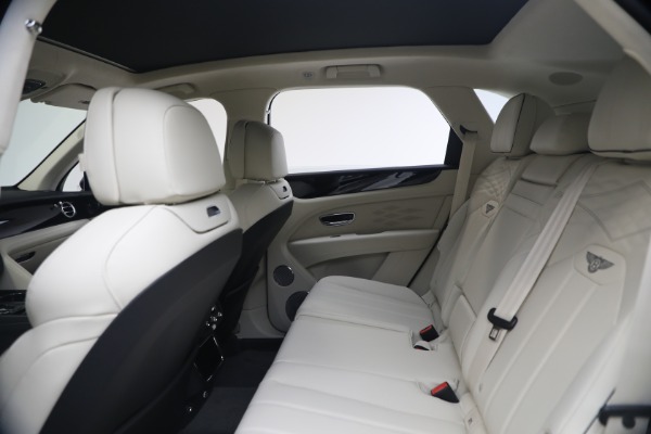 New 2025 Bentley Bentayga V8 for sale Sold at Alfa Romeo of Greenwich in Greenwich CT 06830 19