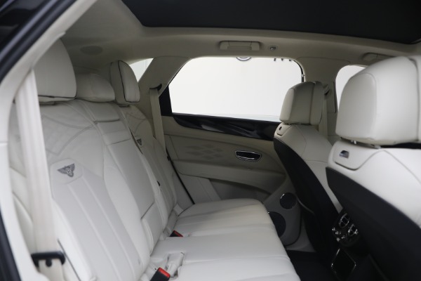 New 2025 Bentley Bentayga V8 for sale Sold at Alfa Romeo of Greenwich in Greenwich CT 06830 26