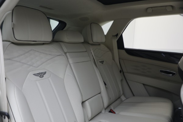 New 2025 Bentley Bentayga V8 for sale Sold at Alfa Romeo of Greenwich in Greenwich CT 06830 27
