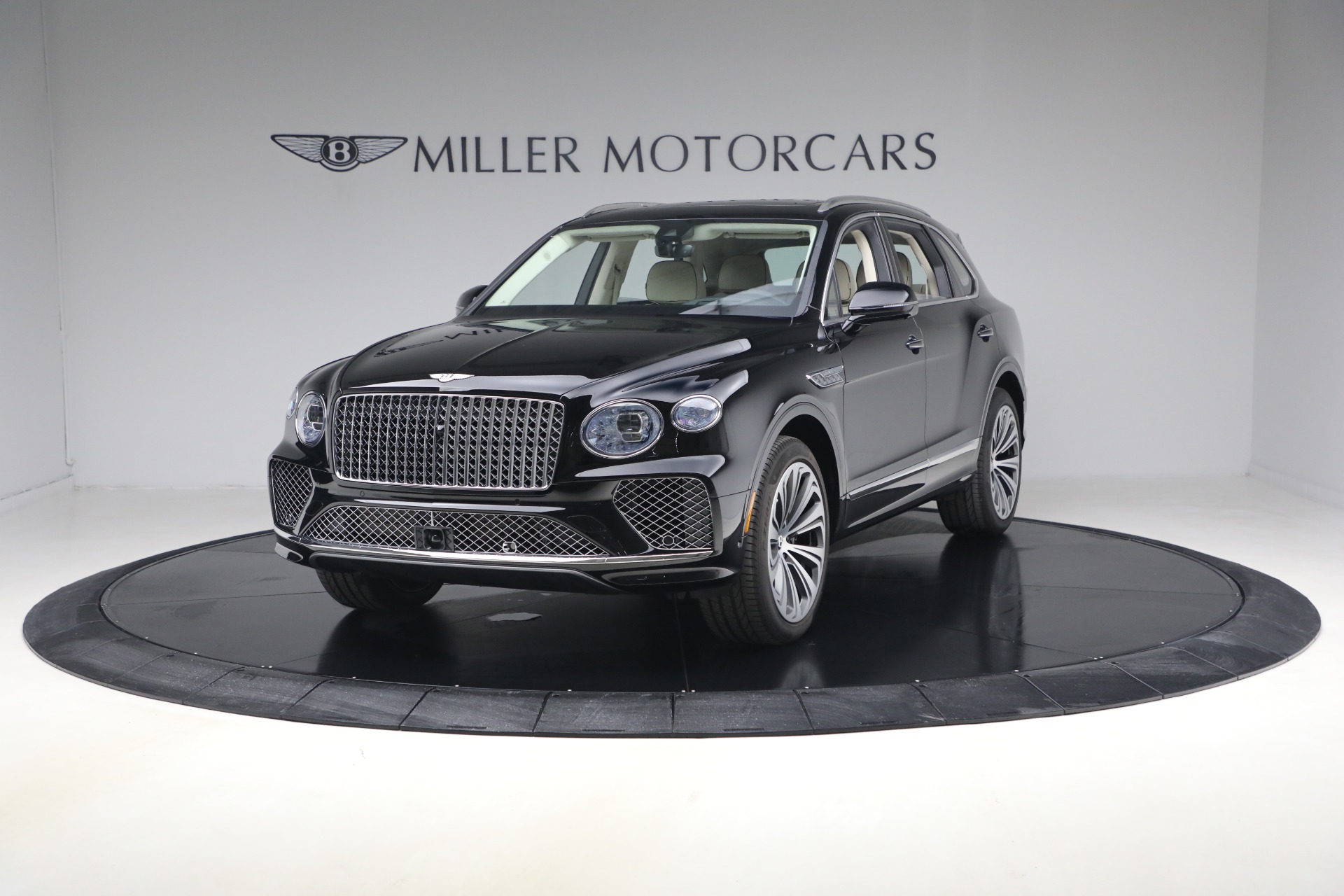New 2025 Bentley Bentayga V8 for sale Sold at Alfa Romeo of Greenwich in Greenwich CT 06830 1