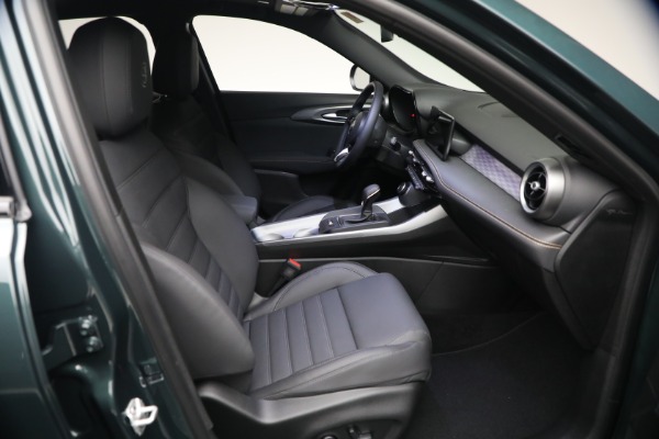 New 2026 Alfa Romeo Tonale Sprint for sale $46,530 at Alfa Romeo of Greenwich in Greenwich CT 06830 14