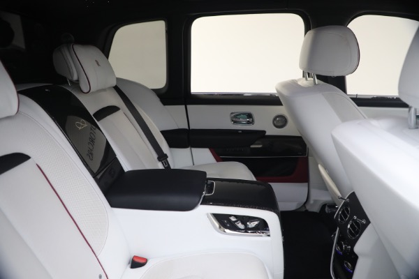 Used 2025 Rolls-Royce Black Badge Cullinan for sale $469,900 at Alfa Romeo of Greenwich in Greenwich CT 06830 22