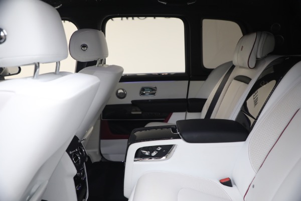Used 2025 Rolls-Royce Black Badge Cullinan for sale $469,900 at Alfa Romeo of Greenwich in Greenwich CT 06830 25