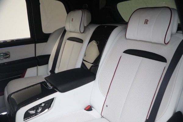 Used 2025 Rolls-Royce Black Badge Cullinan for sale $469,900 at Alfa Romeo of Greenwich in Greenwich CT 06830 26