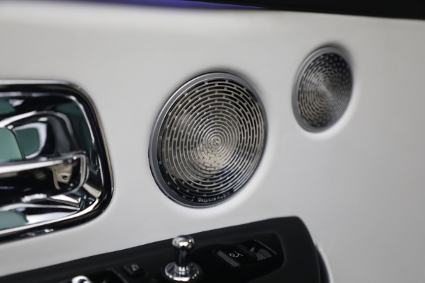 Used 2025 Rolls-Royce Black Badge Cullinan for sale $469,900 at Alfa Romeo of Greenwich in Greenwich CT 06830 28