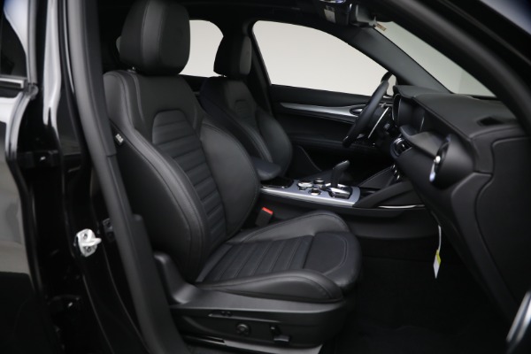 New 2026 Alfa Romeo Stelvio Veloce for sale $61,465 at Alfa Romeo of Greenwich in Greenwich CT 06830 16