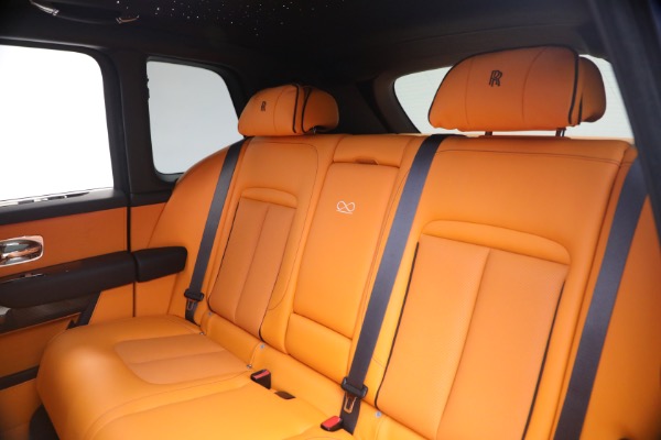 Used 2024 Rolls-Royce Black Badge Cullinan for sale $419,900 at Alfa Romeo of Greenwich in Greenwich CT 06830 18