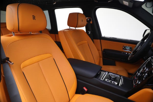 Used 2024 Rolls-Royce Black Badge Cullinan for sale $419,900 at Alfa Romeo of Greenwich in Greenwich CT 06830 23