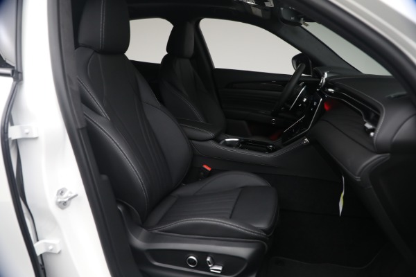 New 2026 Maserati Grecale Modena for sale $95,345 at Alfa Romeo of Greenwich in Greenwich CT 06830 17