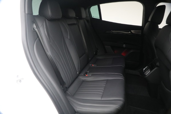 New 2026 Maserati Grecale Modena V6 for sale $91,031 at Alfa Romeo of Greenwich in Greenwich CT 06830 20