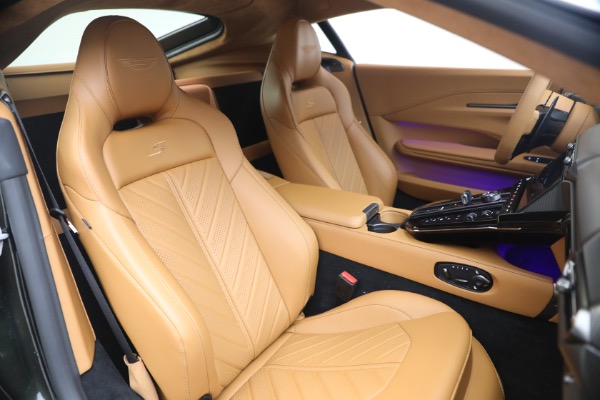 New 2026 Aston Martin Vantage S for sale $249,800 at Alfa Romeo of Greenwich in Greenwich CT 06830 24