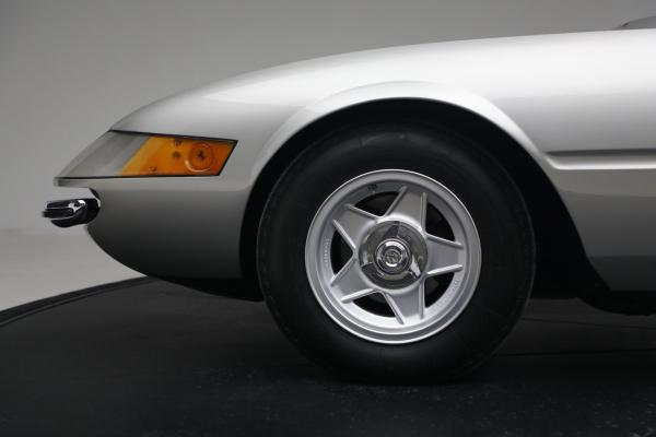 Used 1971 Ferrari 365GTB/4 Daytona for sale $750,000 at Alfa Romeo of Greenwich in Greenwich CT 06830 14