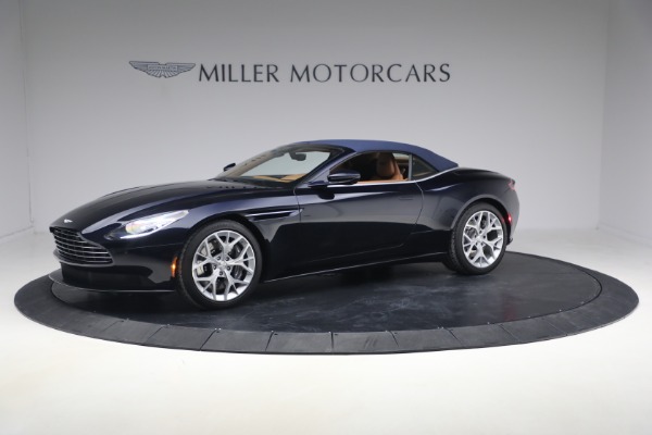Used 2019 Aston Martin DB11 Volante for sale $121,900 at Alfa Romeo of Greenwich in Greenwich CT 06830 14