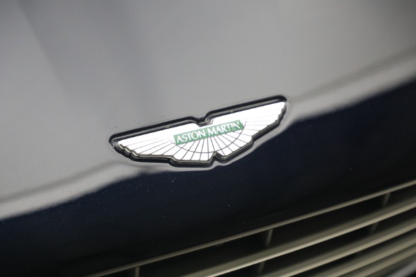 Used 2019 Aston Martin DB11 Volante for sale $121,900 at Alfa Romeo of Greenwich in Greenwich CT 06830 26