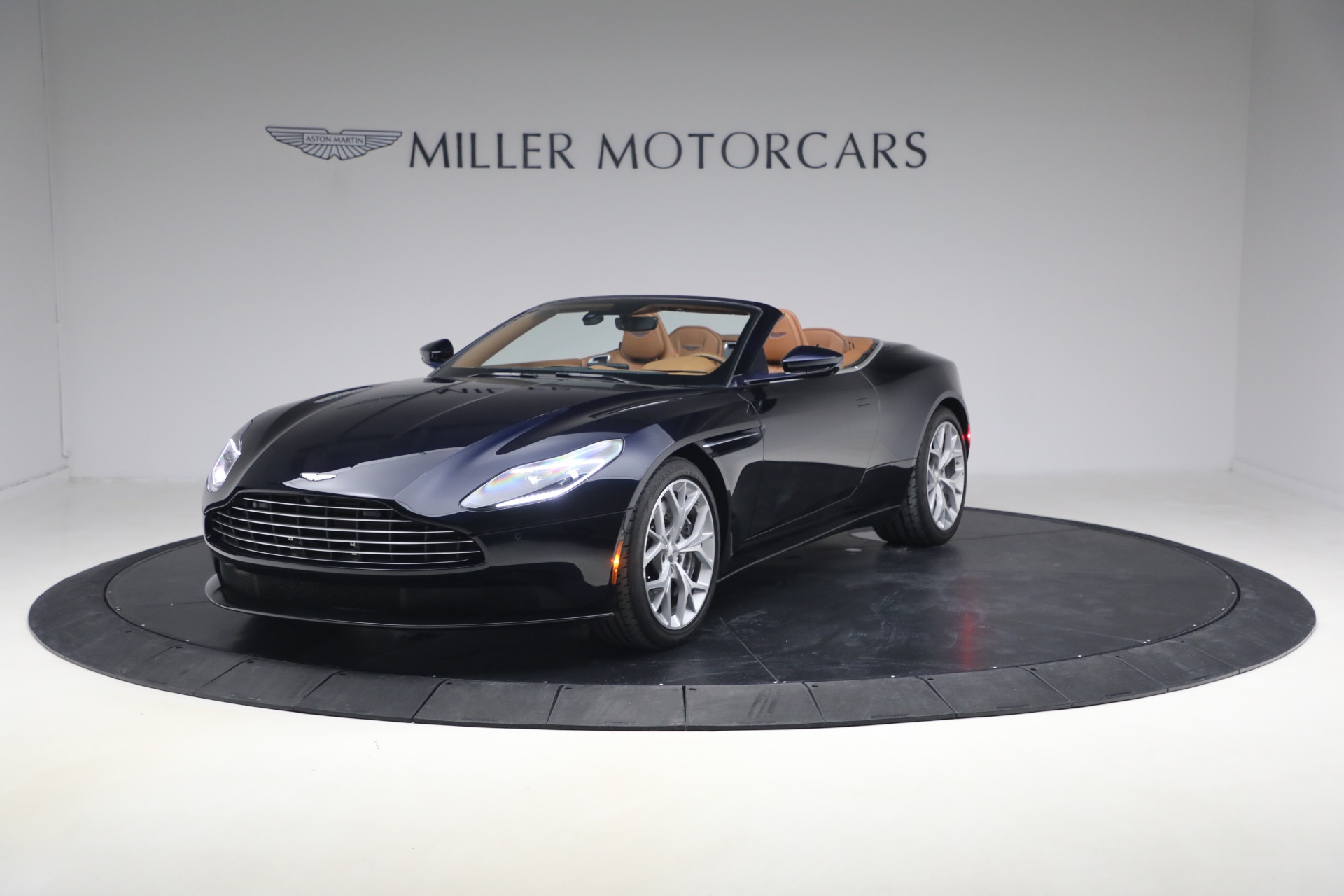 Used 2019 Aston Martin DB11 Volante for sale $121,900 at Alfa Romeo of Greenwich in Greenwich CT 06830 1