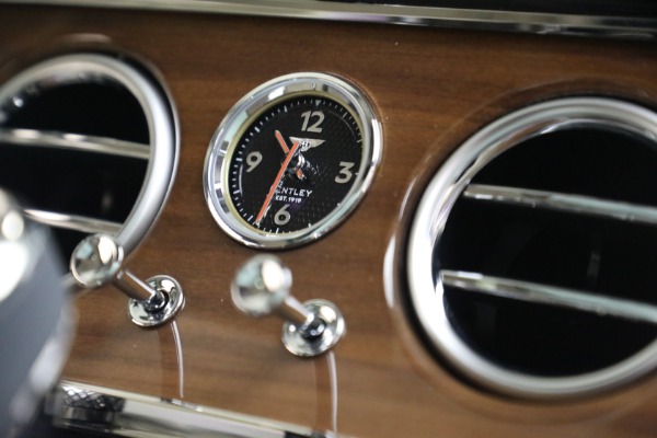 New 2026 Bentley Continental GT Azure for sale $361,850 at Alfa Romeo of Greenwich in Greenwich CT 06830 23