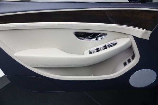 New 2026 Bentley Continental GTC for sale $358,510 at Alfa Romeo of Greenwich in Greenwich CT 06830 21