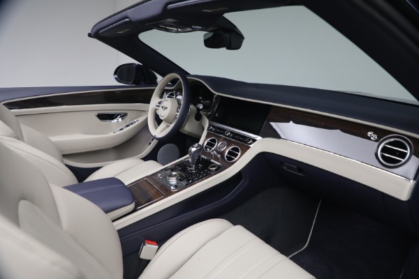New 2026 Bentley Continental GTC for sale $358,510 at Alfa Romeo of Greenwich in Greenwich CT 06830 27