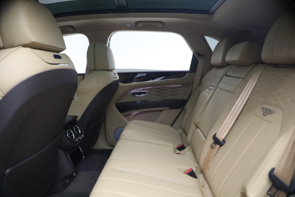 New 2026 Bentley Bentayga Azure V8 for sale $295,365 at Alfa Romeo of Greenwich in Greenwich CT 06830 23