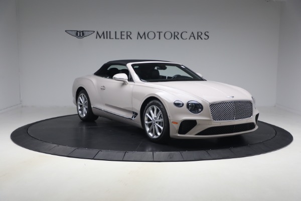 Used 2020 Bentley Continental GTC V8 for sale $165,900 at Alfa Romeo of Greenwich in Greenwich CT 06830 21