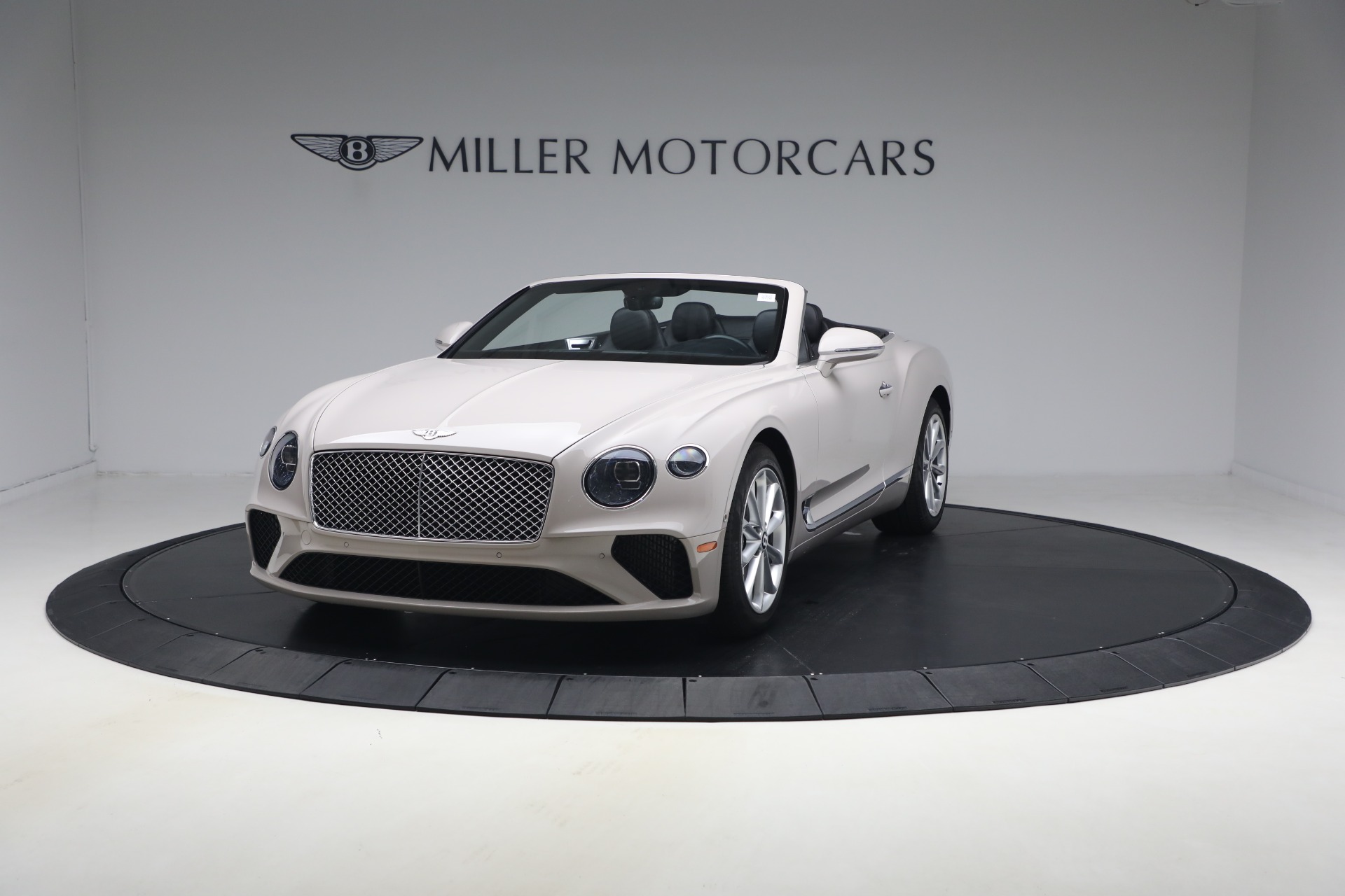 Used 2020 Bentley Continental GTC V8 for sale $165,900 at Alfa Romeo of Greenwich in Greenwich CT 06830 1