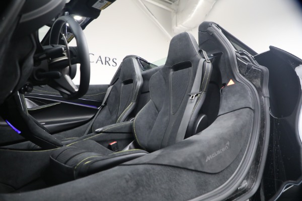 New 2026 McLaren 750S Spider Performance for sale $434,250 at Alfa Romeo of Greenwich in Greenwich CT 06830 22
