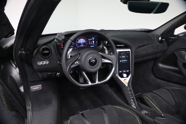New 2026 McLaren 750S Spider Performance for sale $434,250 at Alfa Romeo of Greenwich in Greenwich CT 06830 24