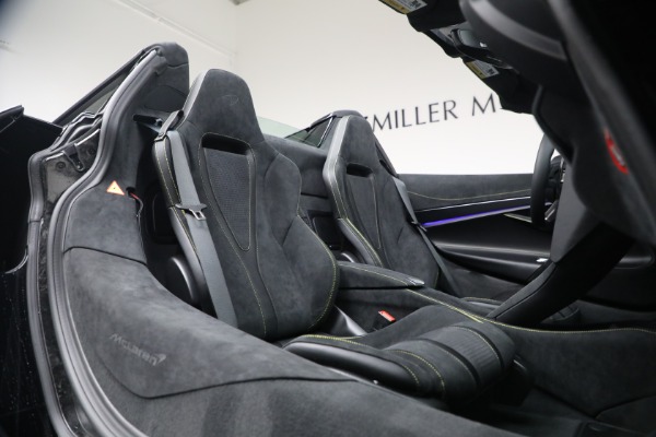 New 2026 McLaren 750S Spider Performance for sale $434,250 at Alfa Romeo of Greenwich in Greenwich CT 06830 25