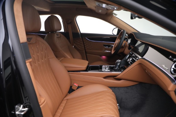 New 2026 Bentley Flying Spur Azure for sale $318,975 at Alfa Romeo of Greenwich in Greenwich CT 06830 27