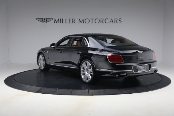 New 2026 Bentley Flying Spur Azure for sale $318,975 at Alfa Romeo of Greenwich in Greenwich CT 06830 5