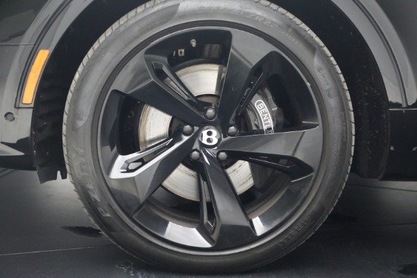 Used 2023 Bentley Bentayga EWB Azure V8 First Edition for sale $173,900 at Alfa Romeo of Greenwich in Greenwich CT 06830 14