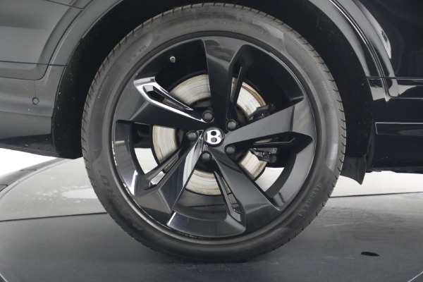 Used 2023 Bentley Bentayga EWB Azure V8 First Edition for sale $173,900 at Alfa Romeo of Greenwich in Greenwich CT 06830 16