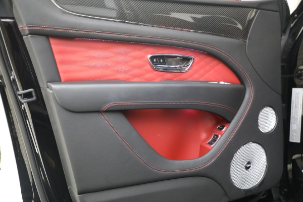 Used 2023 Bentley Bentayga EWB Azure V8 First Edition for sale $173,900 at Alfa Romeo of Greenwich in Greenwich CT 06830 18