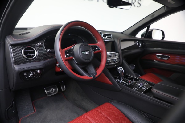 Used 2023 Bentley Bentayga EWB Azure V8 First Edition for sale $173,900 at Alfa Romeo of Greenwich in Greenwich CT 06830 19