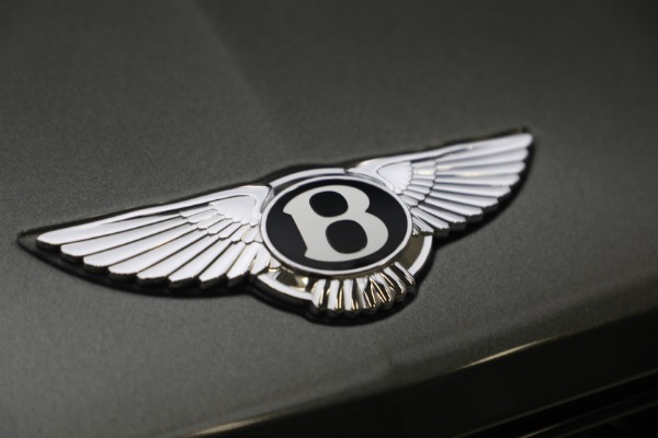 Used 2022 Bentley Bentayga V8 for sale $151,900 at Alfa Romeo of Greenwich in Greenwich CT 06830 13