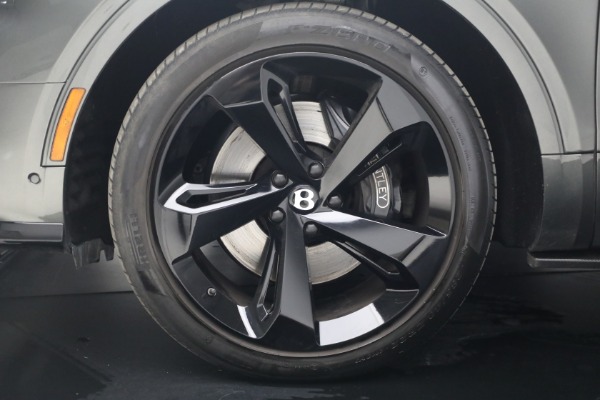 Used 2022 Bentley Bentayga V8 for sale $151,900 at Alfa Romeo of Greenwich in Greenwich CT 06830 14
