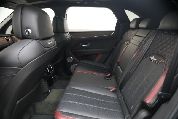Used 2022 Bentley Bentayga V8 for sale $151,900 at Alfa Romeo of Greenwich in Greenwich CT 06830 22